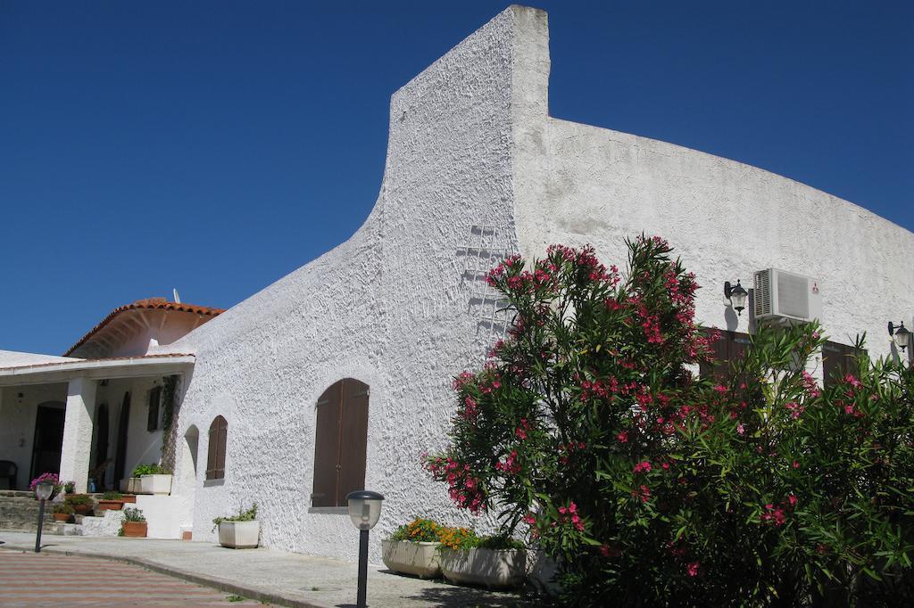 Il Melo Residence Porto Torres Luaran gambar